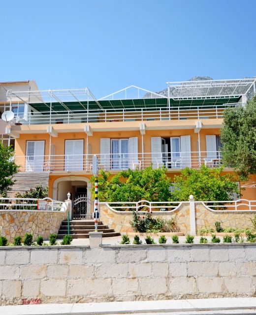 Apartments Joško Gradac