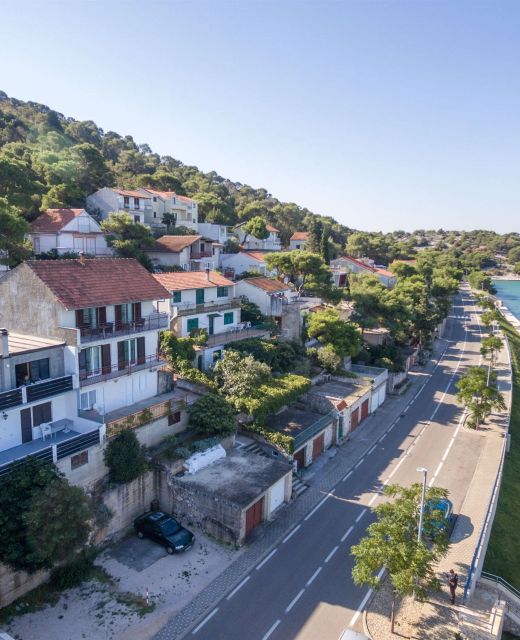 Apartment Lidija Tisno