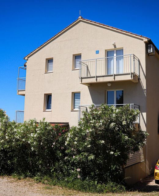 Apartments Ena Zavala