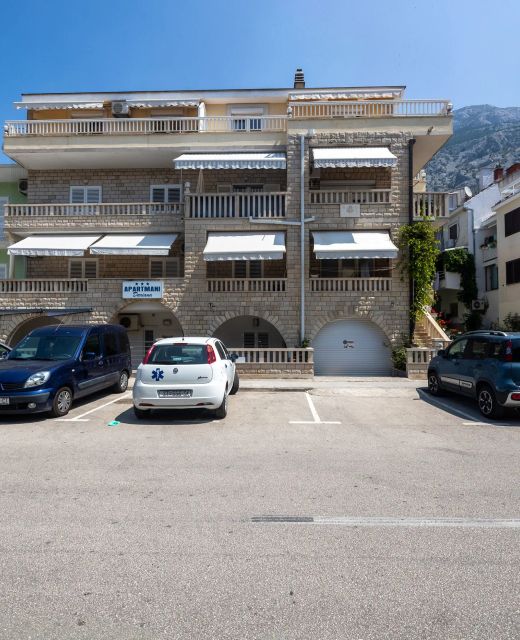 Apartments Ivo Makarska II III