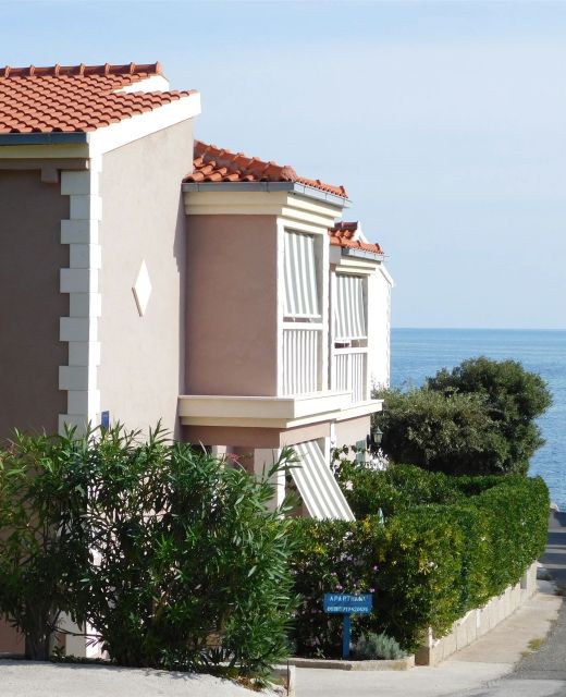 Apartments Mirjana Milna