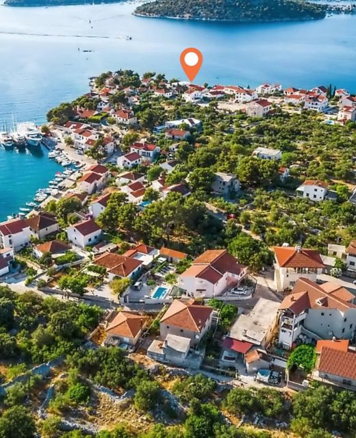 Apartments Mirta Razanj