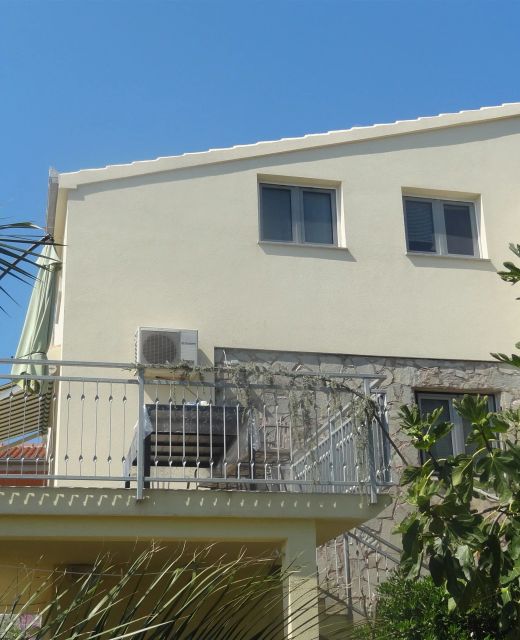 Apartments Branko Okrug Gornji