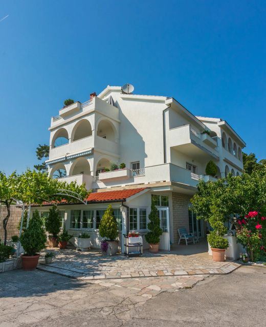 Apartments Vila Antula Banjol