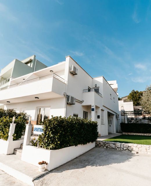 Apartments Seka Komarna
