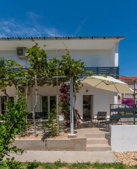Apartments Joka Lopar
