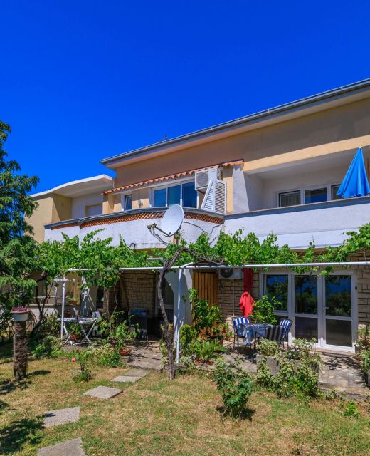 Apartments Jadrana Novi Vinodolski