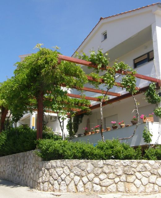 Apartments Valić Baska