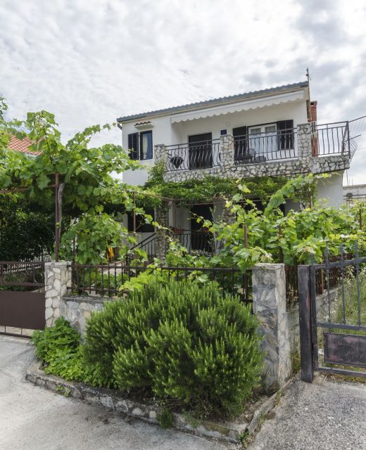 Apartment Brnabic Rogoznica