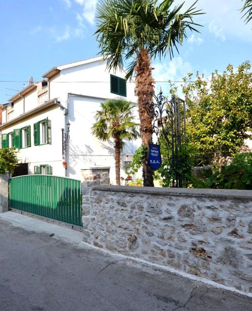 Apartments Vladimir Vodice