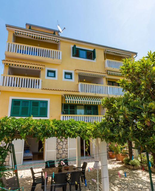 Apartments Neno Crikvenica