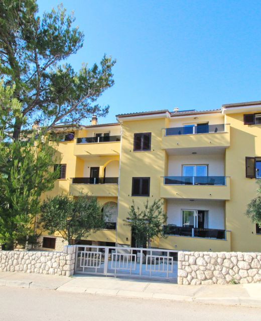 Apartments Čubranić Nada Baska
