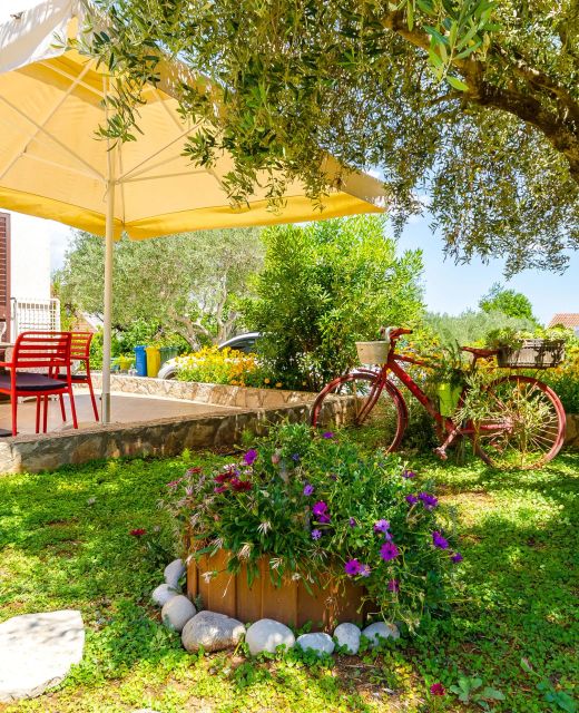 Apartments Pharos Stari Grad