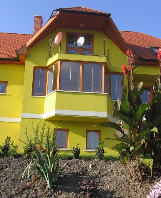Kiwi Apartman Eger