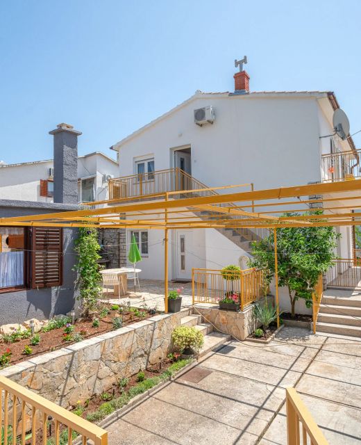 Apartmani Klavdija Vodice
