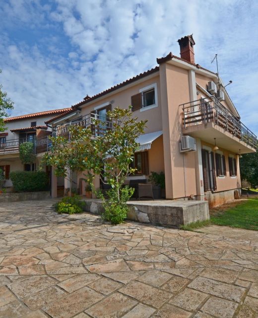 Apartments Josip Pavicini