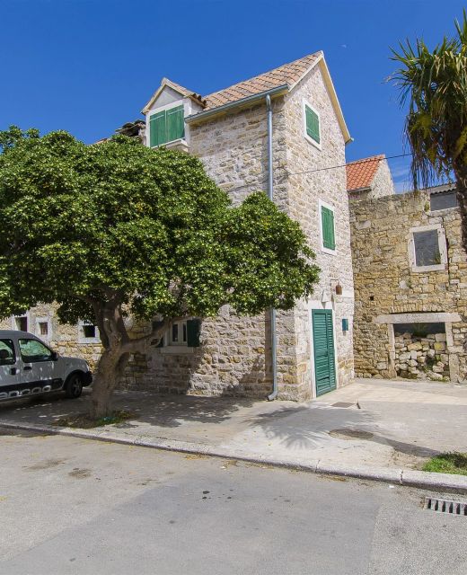 House Gulliver Kastel Sucurac