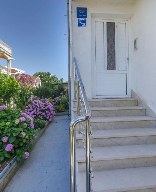 Apartments and Rooms Josipa Vodice