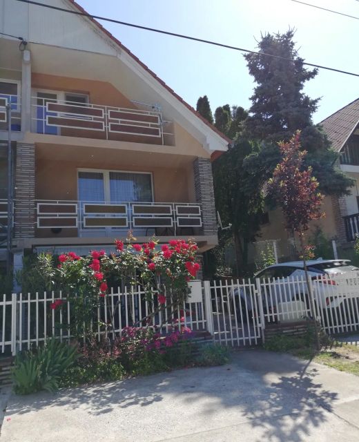 Gyöngyi Nyaraló Balatonszárszó