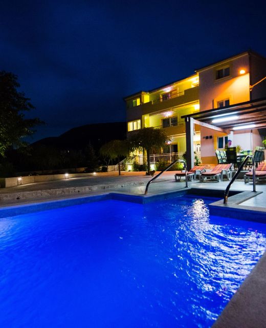 Apartments With Swimming Pool Podstrana Split - 13393