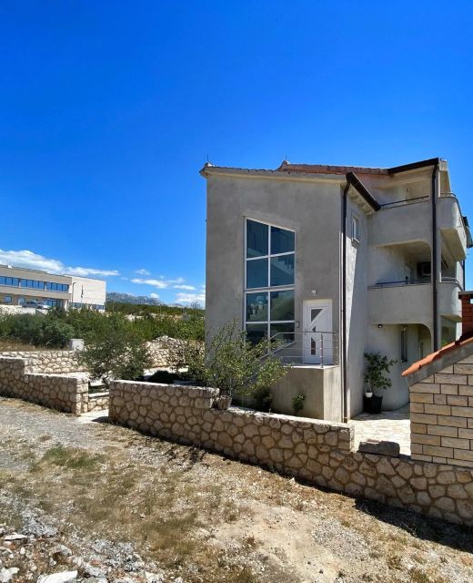 Apartments With Parking Space Maslenica, Novigrad - 12636 Maslenica