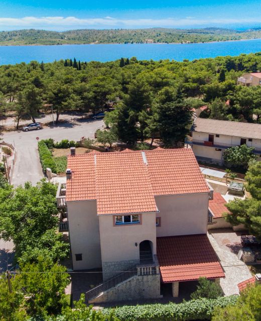 Apartments By The Sea Pirovac, Šibenik - 6280 Pirovac