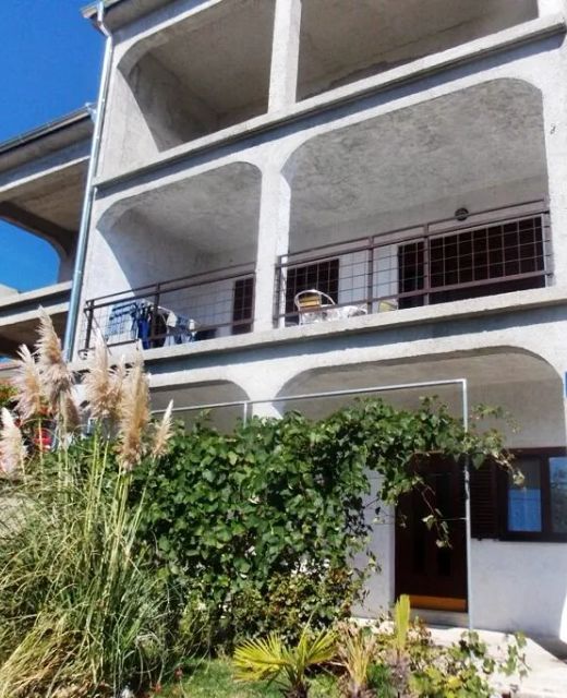 Apartments With Parking Space Novi Vinodolski - 5600