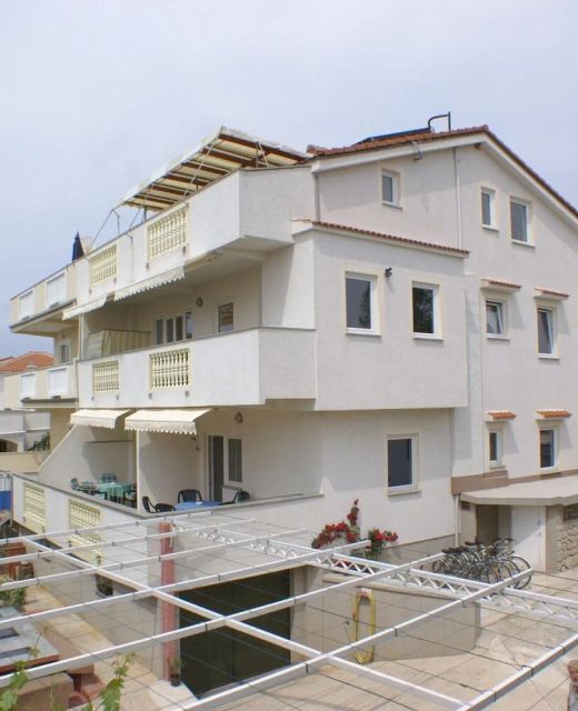 Apartments By The Sea Mandre, Pag - 4098 Mandre