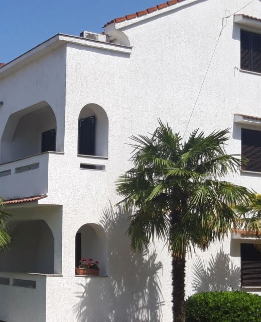 Apartments With Parking Space Sveti Anton, Krk - 5288 Sveti Anton
