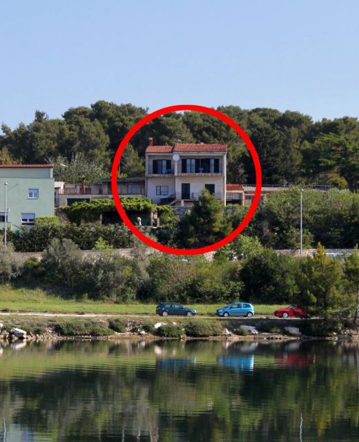 Apartments With Parking Space Pula - 7681