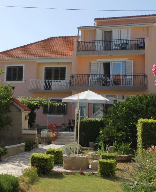 Rooms By The Sea Pašman - 8223