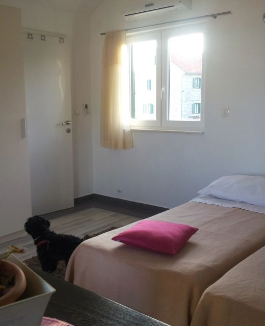Apartments With Parking Space Vodice - 12206