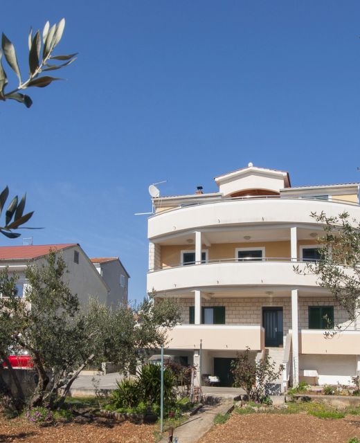 Apartments By The Sea Brodarica, Šibenik - 5736 Brodarica