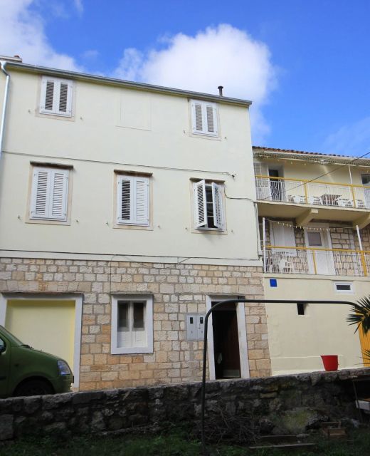 Apartments By The Sea Vis - 2477