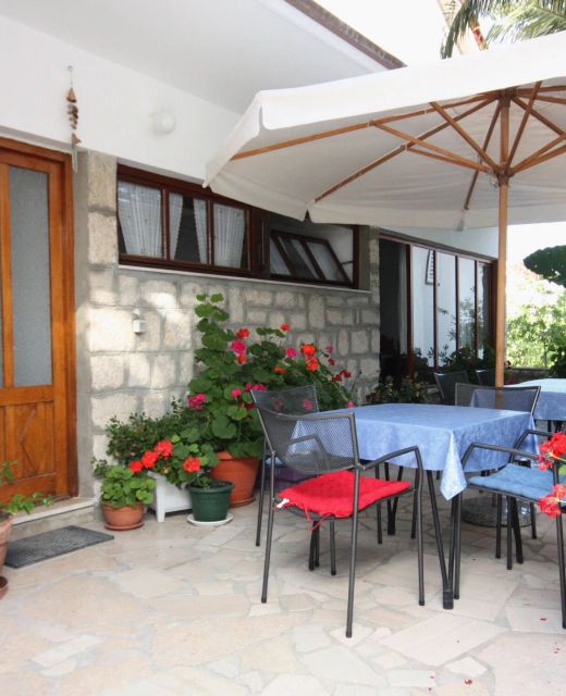 Apartments And Rooms By The Sea Banjol, Rab - 5077 Banjol