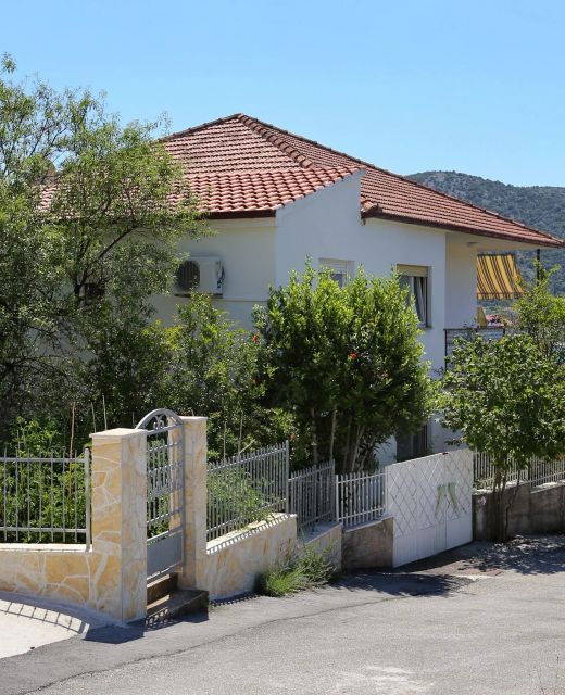 Apartments By The Sea Vinišće, Trogir - 10241 Vinišće