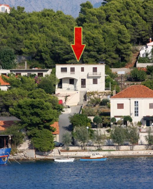 Family Friendly Seaside Apartments Sumartin, Brač - 5771 Sumartin