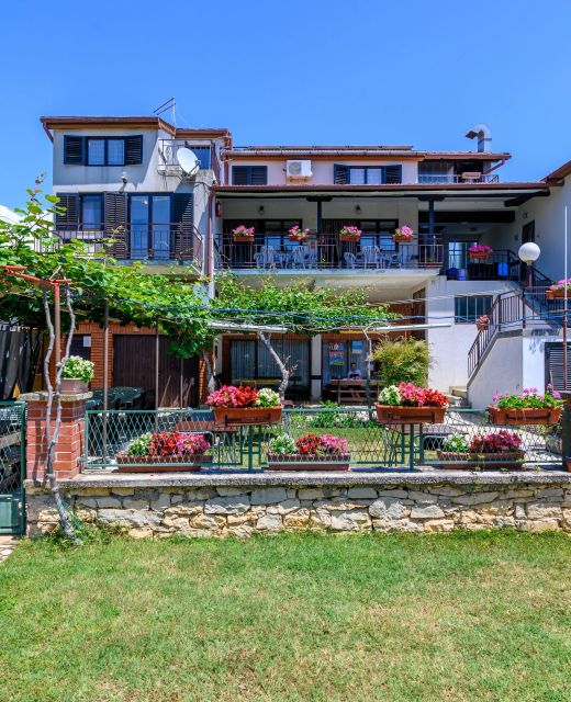 Apartments By The Sea Banjole, Pula - 3002 Banjole