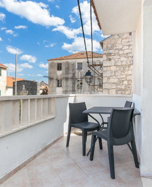 Apartments By The Sea Marina Trogir - 10327