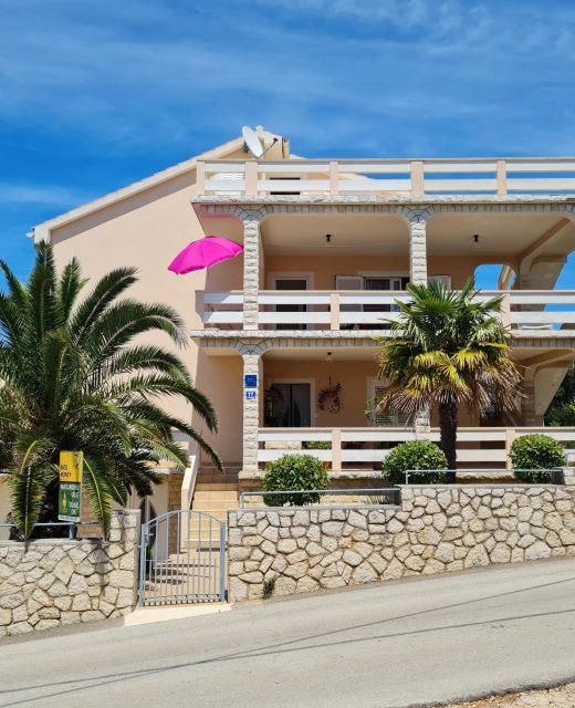 Apartments With Parking Space Lun, Pag - 4062 Lun