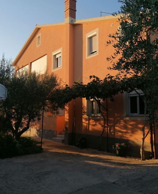 Apartments With Parking Space Pula - 7420