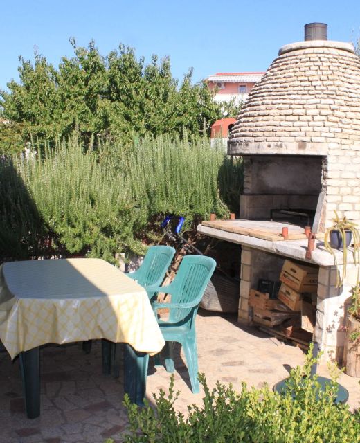 Apartments With Parking Space Fažana - 7205