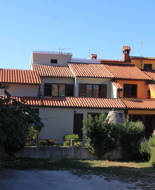 Apartments With Parking Space Fažana - 7205