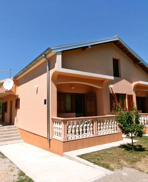 Apartments With Parking Space Rovanjska, Paklenica - 6209 Rovanjska
