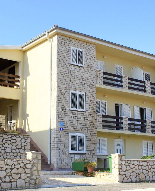 Apartments With Parking Space Pag - 9388