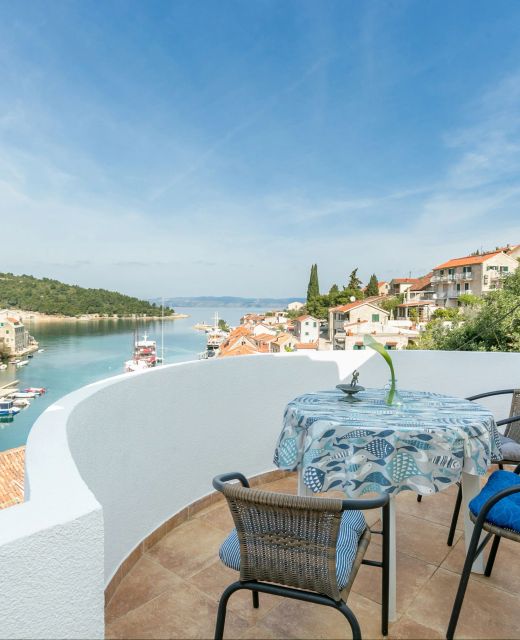 Apartments By The Sea Stomorska, Šolta - 8650 Stomorska