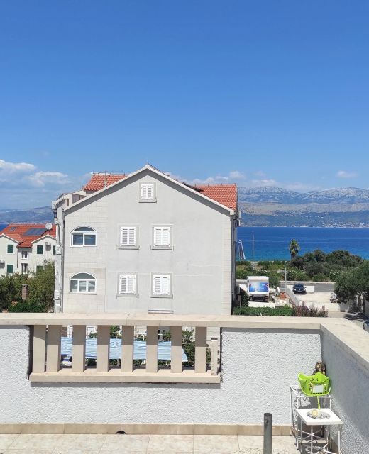 Apartments With Parking Space Supetar, Brač - 5627 Supetar