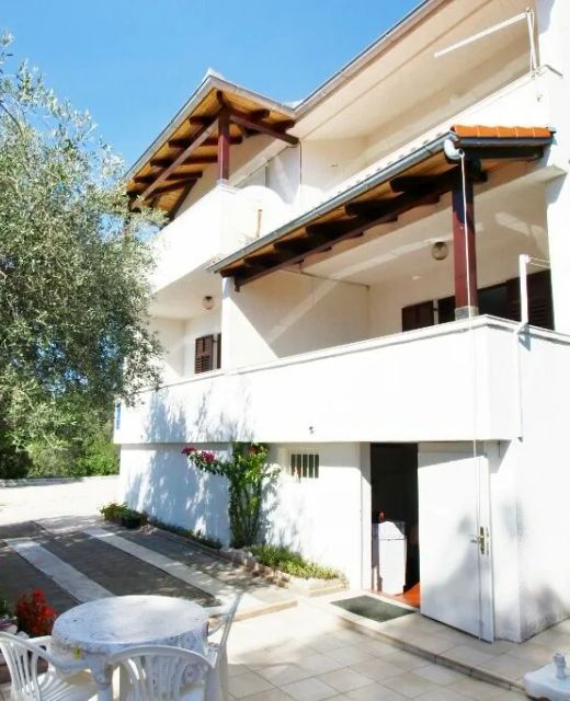 Apartments And Rooms With Parking Space Barbat, Rab - 4862 Barbat