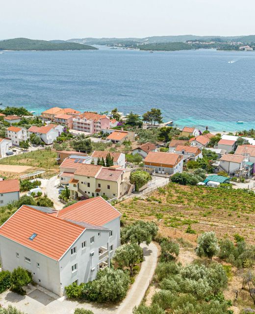 Apartments With Parking Space Kučište - Perna, Pelješac - 10161 Kučište - Perna