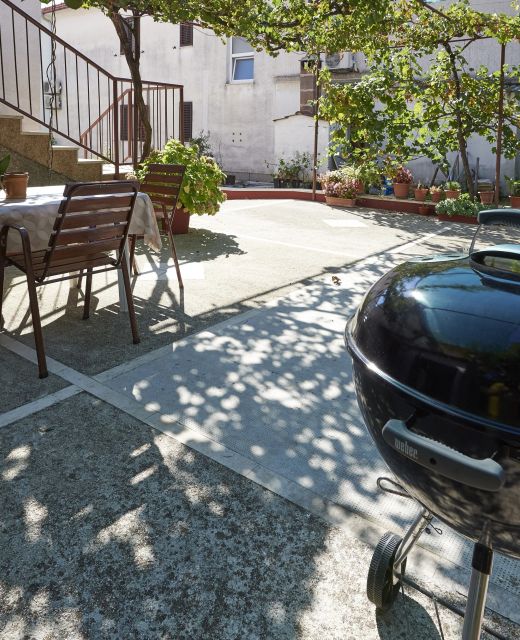 Apartments And Rooms With Parking Space Trogir - 13102